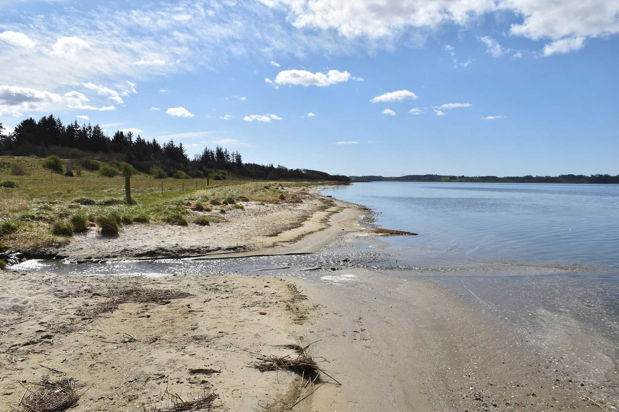 Stranden ved Lynderup set fra nord